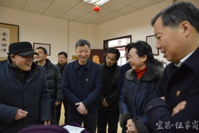 四大家领导看望慰问福利院集中供养人员