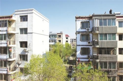 刘学甫调研老旧小区改造