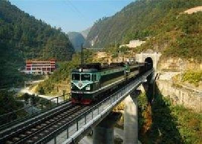 三峡枢纽茅坪港疏港铁路获批  止于点军南站