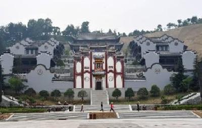端午文化节筹备及安全维稳再部署 坚持“五个强化”