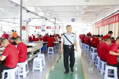 走进劳动者丨徐军：戒毒民警的执着和坚守