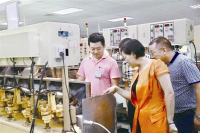 全市县域经济高质量发展工作会议参观项目和生产线掠影