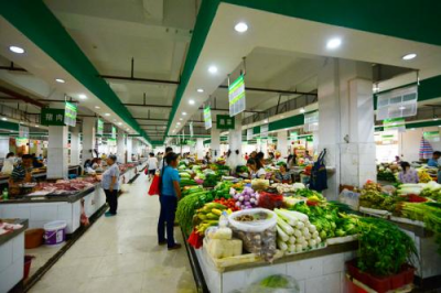 伍家岗兴建菜市场听民意 规划部门向市民征集建议意见