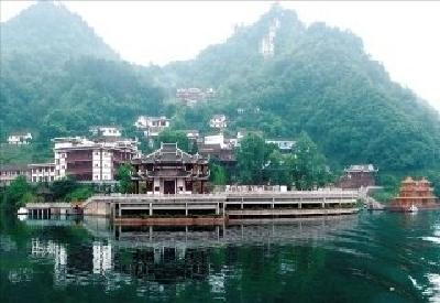 国庆首日湖北省26个重点景区共接待游客48.51万