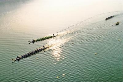 湖北省龙舟大赛秭归开桨