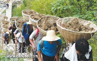 震撼！湖北拍微电影《愚公移田》再现三峡库区这个壮举