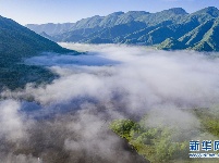 航拍大九湖流云 叹为观止的天然画卷