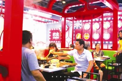 高温“惹火”夏日新经济