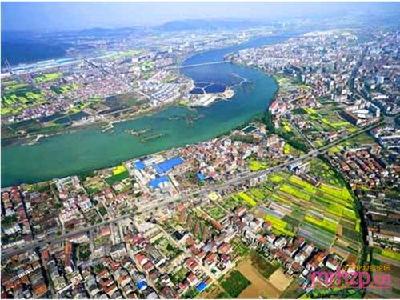 当阳市环玉阳辖区20公里道路由“窄脏”变“宽净”