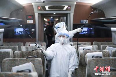 全国铁路今起调图：暑运大幕开启 一批新线开通运营
