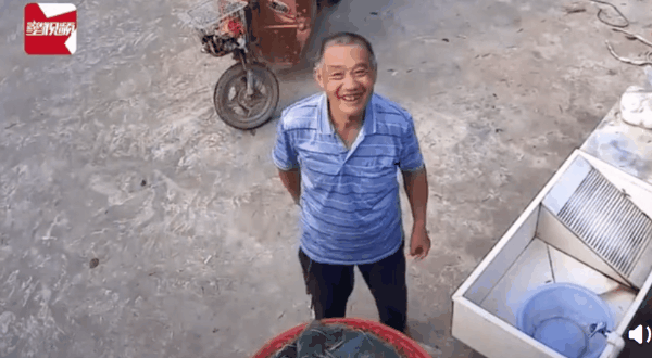 这一声“爸”！惊喜了老父亲，感动了众网友…