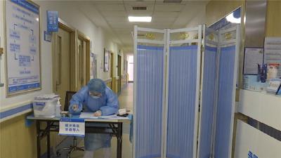 市领导暗访督查城区疫情防控工作