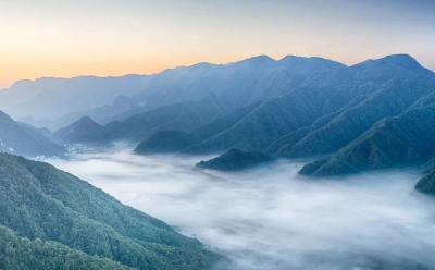 这里是湖北 | 100秒看湖北：英雄答卷