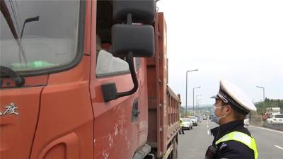 宜昌市开展公路专项治理“百日行动”