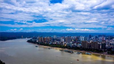 王立主持召开市委常委会（扩大）会议