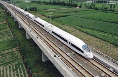 铁路部门：23个地区车站出发旅客限制进京 