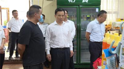 马泽江在兴山检查督导疫情防控并调研乡村振兴工作