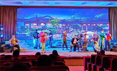 红色经典歌剧《洪湖赤卫队》在江陵倾情上演