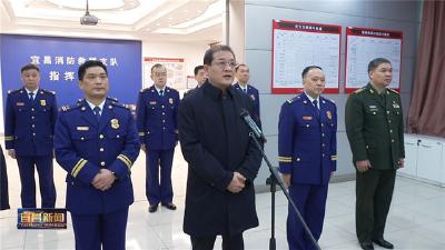 王立马泽江走访慰问驻宜部队和退役军人代表
