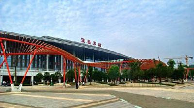 春运首日宜昌东站加开10趟列车