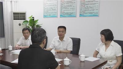 熊征宇到联系服务企业走访调研.mp4