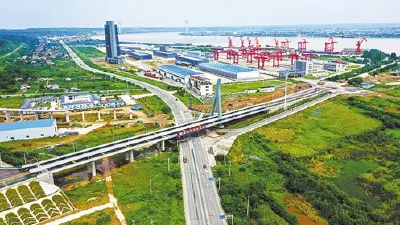 东部产业新区今年建成48个基础设施项目  