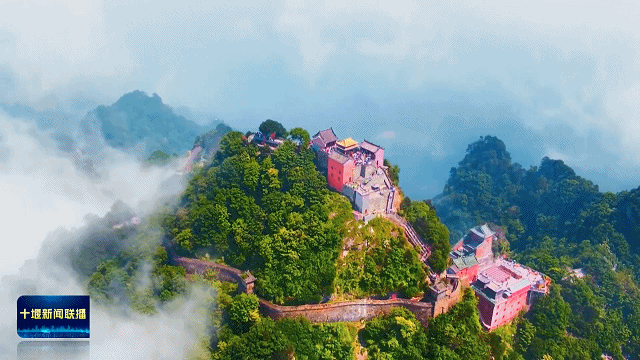 服务支点建设 舞活武当龙头 十堰文旅IP强势“出圈”  