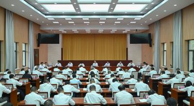 2025年宜昌城区城建项目现场推进会举行 抢抓机遇乘势而上 聚焦项目全力攻坚 推动城市发展能级加速跨越