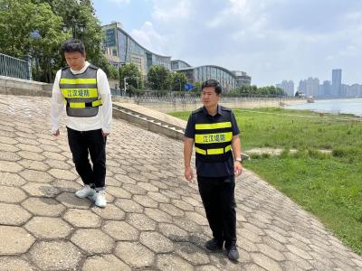弘扬三大精神 奋力建成支点｜把2公里江堤装进电脑，新时代守堤人“上线”