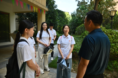 华科大青马学员赴宜昌求解“空间适青化”