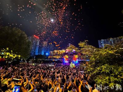 国庆八天乐 | 楚韵迎宾 精彩纷呈 国庆文旅市场热气腾腾
