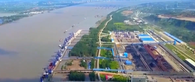 贯彻四中全会精神在一线 | 黄石新港：向“亿吨大港”冲刺 助力湖北打造内陆开放高地