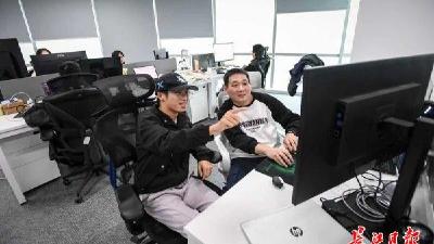 寻访武汉AI新势力｜10平方米办公室如何孕育出亿元估值  