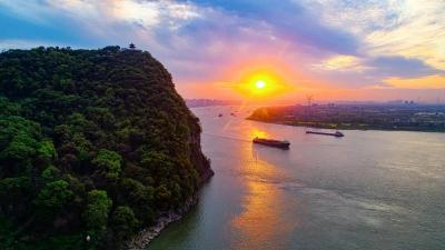 你从来没有读懂黄石！  