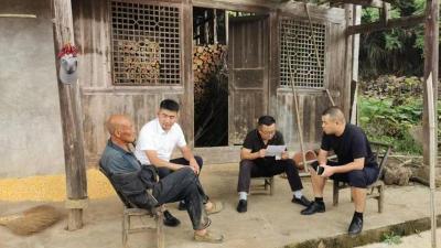 “酒窝书记”的担当——宣恩县万寨乡向家村党支部书记覃浩带领乡亲致富记  