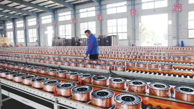 猴王焊丝铆足干劲赶订单  