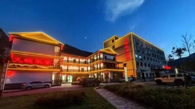 一辆车、一顿饭背后的山乡幸福蝶变  