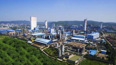 六国化工公司日产1500吨磷肥保供忙  