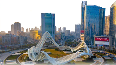 政府工作报告中的含“荆”量  