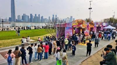 春天里，看见一个活力富足的中国  