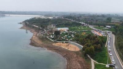 6000余游客打卡“小洱海”  