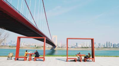 桥下空间“华丽转身”  