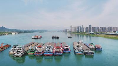 让船到宜昌不止“歇歇脚”——解码港航经济“新引擎” 