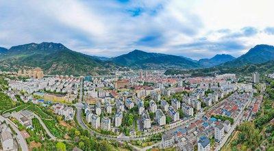 用数据织密平安网——记兴山县公安局黄粮派出所副所长胡雄