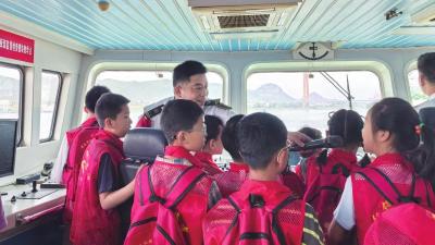 宜昌首家少年海事学校正式开课 