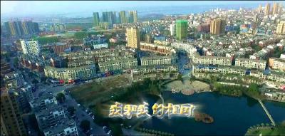 名都社区万人快闪唱响《我和我的祖国》 燃爆群众家国情怀