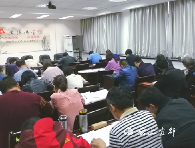 松木坪镇：夜学夜考 提素质强本领