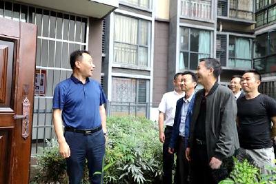 陆城街道：组织党代表参观建言“家+”驿站