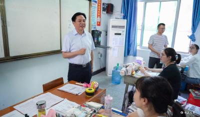 罗联峰寄语高考学子：沉着自信 考出水平