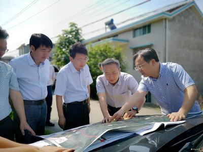 【快讯】三峡基地公司董事长关柳玉一行来我市考察